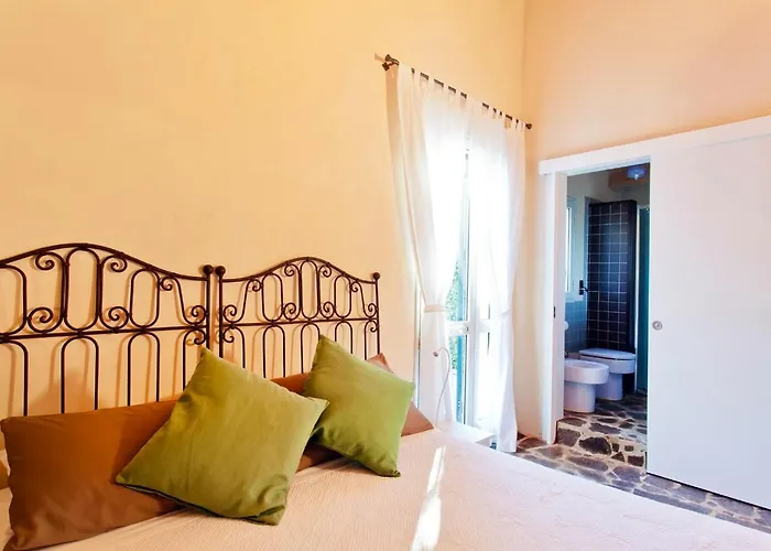 פארק נופש Stone House *