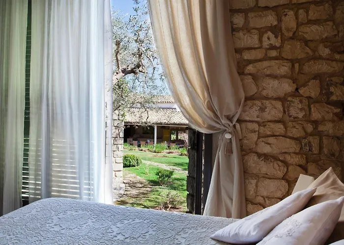 Stone House פארק נופש